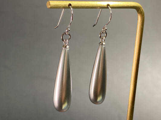 Sterling silver handmade earrings 10x30mm grey teardrop shell pearl